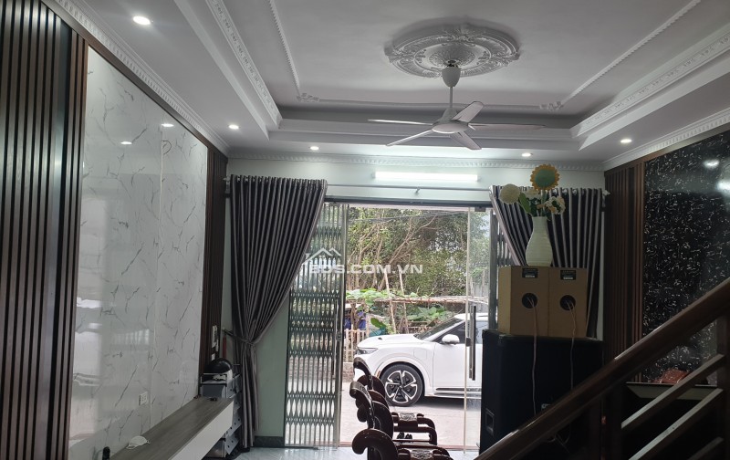 BÁN NHÀ 2.8 TỶ 3 TẦNG 47M2 NGÕ 2 Ô TÔ TRÁNH NHAU ĐƯỜNG MỸ XÁ