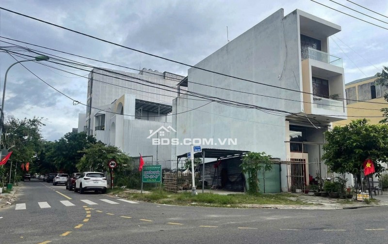 Bán đất lô góc 2MT đường 10,5m Phùng Hưng và Phú Xuân