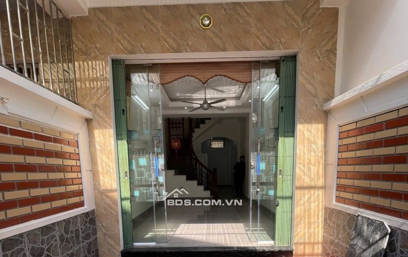 BÁN NHÀ ĐẸP 2.399 TỶ 3 TẦNG 54M2 ( HƯỚNG NAM ) NGÕ PHÙ NGHĨA