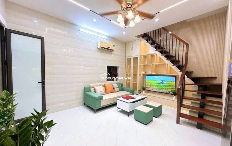 Bán Nhà Ở Luôn, Hồng Mai 26/30m, 4 tầng, mt 4.7m, giá 4.35 tỷ.