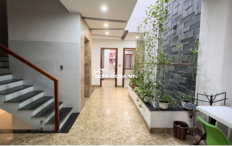 HOT - CHỈ 9.X TỶ – TÒA NHÀ 6 TẦNG – THANG MÁY - KHU ĐIỆN ÂM HÒA QUÝ