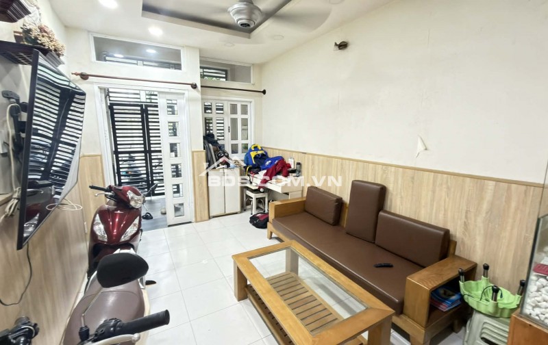 Bán nhà 4 tầng Trường Chinh Tân Bình, 47m2 3PN giá 6.5 tỷ TL