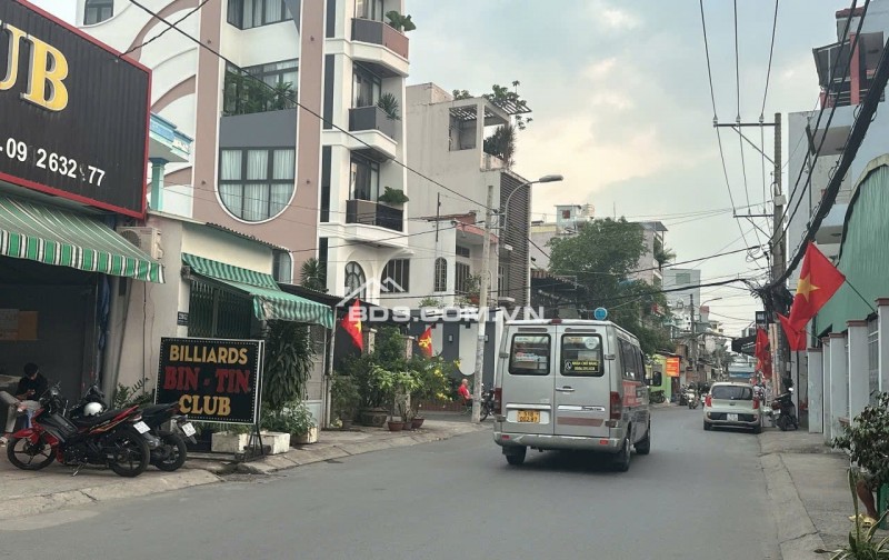 CHDV 11PN T.máy mặt tiền đường 14m Quang Trung 6 lầu 76m2 ngay Mercedes TN 50tr 16 tỷ hơn