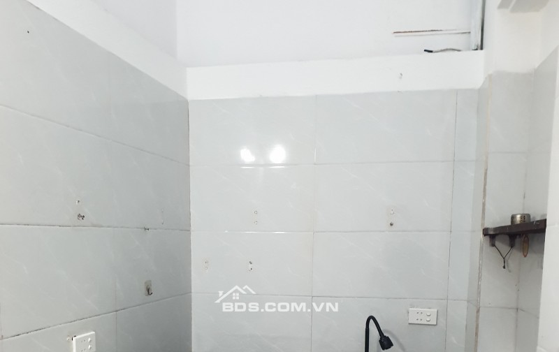 BÁN NHÀ 1.59 TỶ 3 TẦNG 41M2 ( ĐÔNG NAM ) NGAY MẶT CHỢ ĐỒNG THÁP