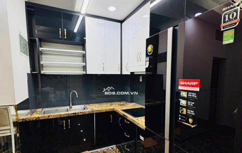 Bán nhà đẹp 3 tầng Ni Sư Huỳnh Liên Tân Bình, 4.2x12m, 4PNKK chỉ nhỉnh 5 tỷ