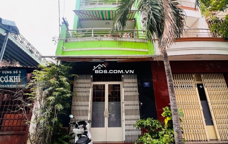 Giảm nhẹ 100tr - Giá mới 9.8 tỷ bán gấp. NHÀ 4 TẦNG CHÍNH CHỦ - NGÀY CÔNG TRƯỜNG HỒNG ĐỨC,