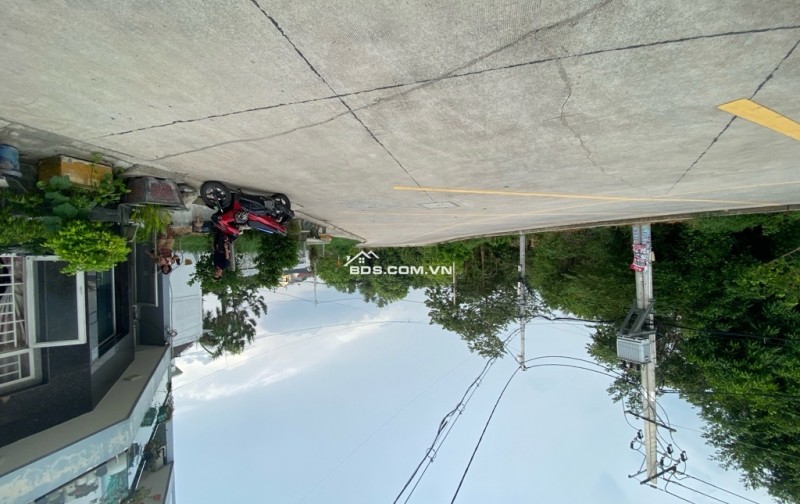 Thạnh Lộc 37 – Quận 12 – 120m² – 4 tầng – 12 phòng – hẻm xe hơi – nhỉnh 9 tỷ