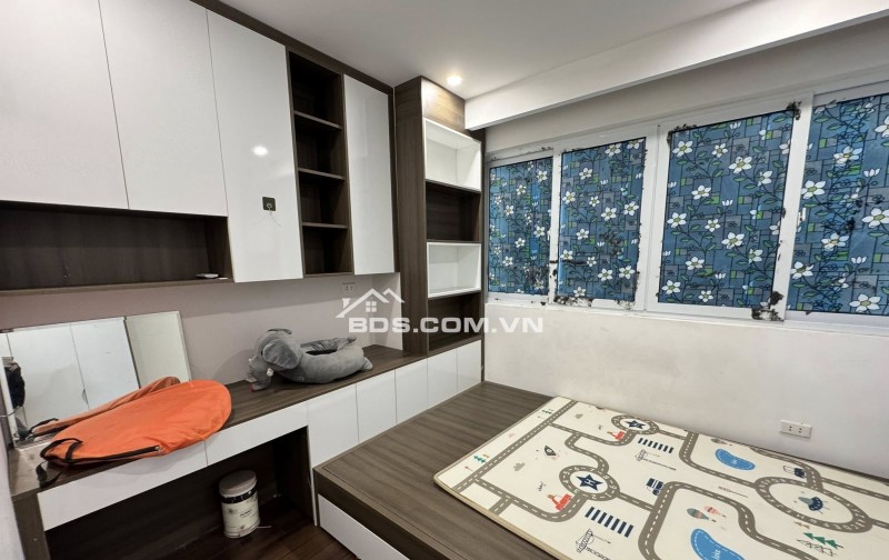 SIÊU CHẤT BÁN NHÀ BẠCH MAI 5,6TỶ 30M 5 TẦNG MT3,8M Ô TÔ BA GÁC ĐỖ CỬA NỘI THẤT ĐẸP