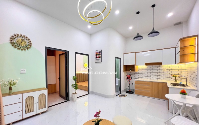 BÁN Nhà Minihouse hẻm 44 CMT8 (Xây Mới ) gần CĐ KT–KỹThuật _Giá 1,75 tỷ