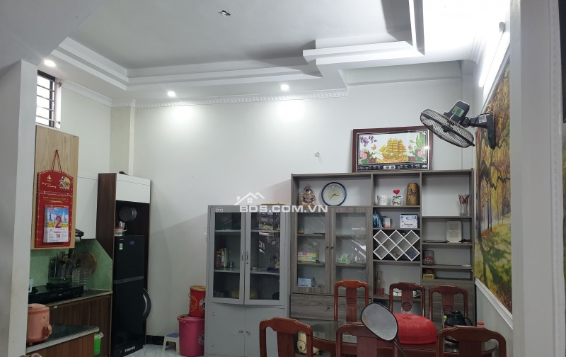 BÁN NHÀ 2.8 TỶ 3 TẦNG 47M2 NGÕ 2 Ô TÔ TRÁNH NHAU ĐƯỜNG MỸ XÁ