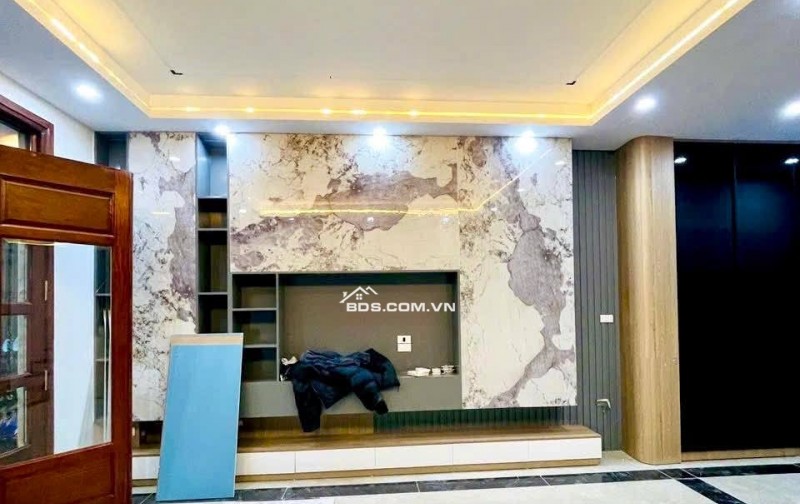 Bán Nhà Thang Máy, Hoa Lư, Hai Bà Trưng 38m, 5 tầng, mt 4.5m, giá 15 tỷ.