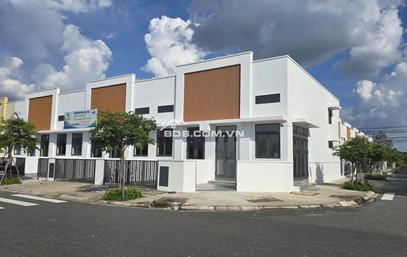 GIÁ NHÀ THUÊ – SỞ HỮU NHÀ PHỐ THẬT - LỜI GIẢI AN CƯ CHO GIA ĐÌNH TRẺ