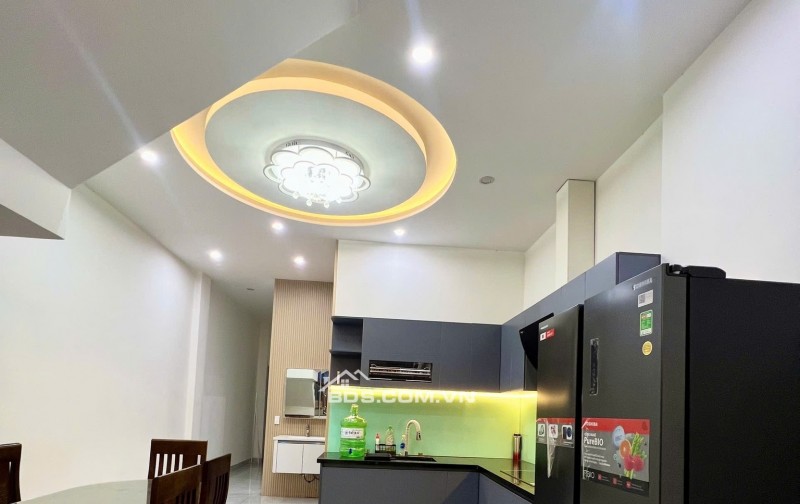 Bán nhà 3 tầng đường Lê Thạch - Gần đường Tú Mở