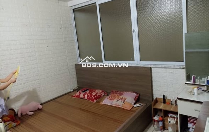 BÁN NHÀ 980 TRIỆU 1.5 TẦNG 37M2 ( HƯỚNG BẮC ) NGÕ GIẢI PHÓNG