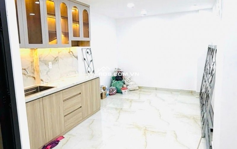 Bán nhà Quận 10 - đường Thành Thái - nhà mới tặng nội thất - 35m2 - 4ty79
