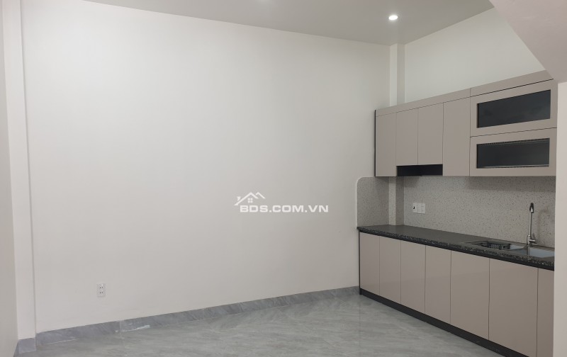 BÁN NHÀ ĐẸP 2.586 TỶ 3 TẦNG 46M2 ( ĐÔNG NAM ) NGÕ PHÙ NGHĨA