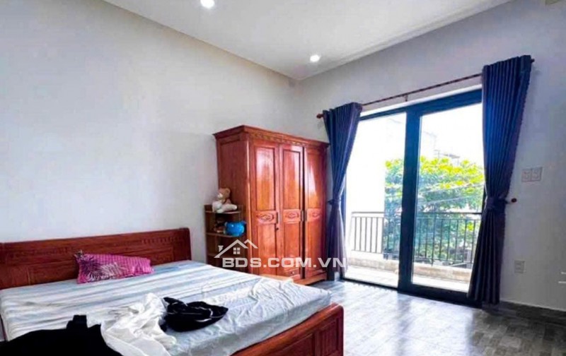 Bán nhà 3 tầng mặt tiền đường CHƠN TÂM 5 - Gần ĐH SƯ PHẠM