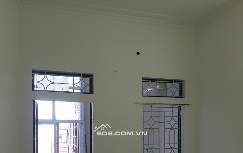 BÁN NHÀ 1.59 TỶ 3 TẦNG 41M2 ( ĐÔNG NAM ) NGAY MẶT CHỢ ĐỒNG THÁP