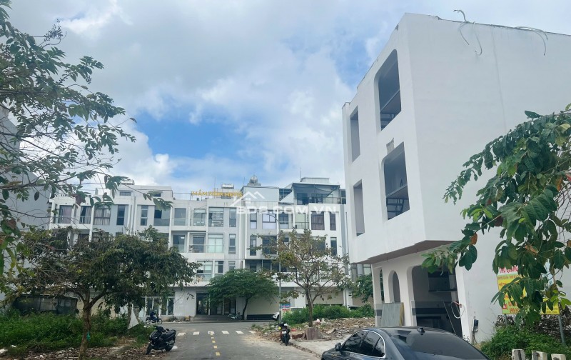 Cần bán lô đất đường 7,5m Hoà Phú 28 - khu điện âm toàn bộ