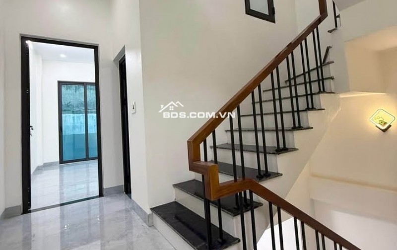 BÁN NHÀ ĐẸP GIÁ RẺ 1.89 TỶ 3 TẦNG 46M2 NGÕ ĐƯỜNG HOÀNG DIỆU