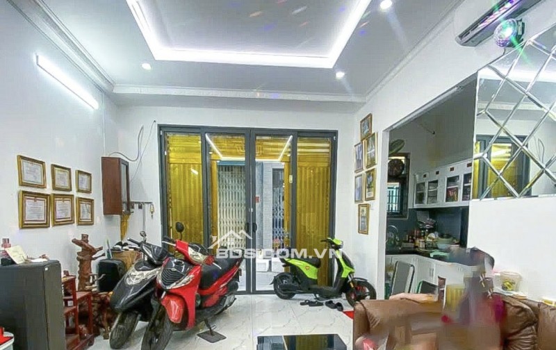 Bán nhà HXH Trần Văn Quang Tân Bình, ngang khùng 5.8m 2 tầng mới giá 6 tỷ 9 TL