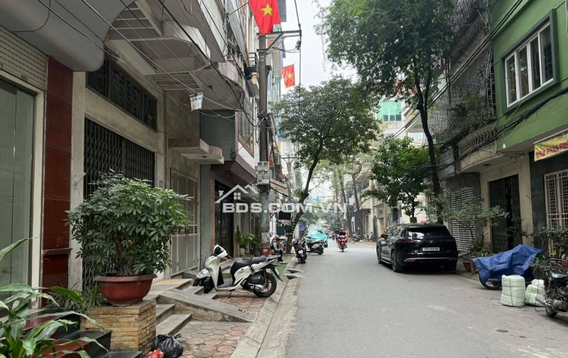 Bán Nhà Kinh Doanh Tam Trinh, Hoàng Mai 97m, 3 tầng, mt 7.5m, giá 33 Tỷ.