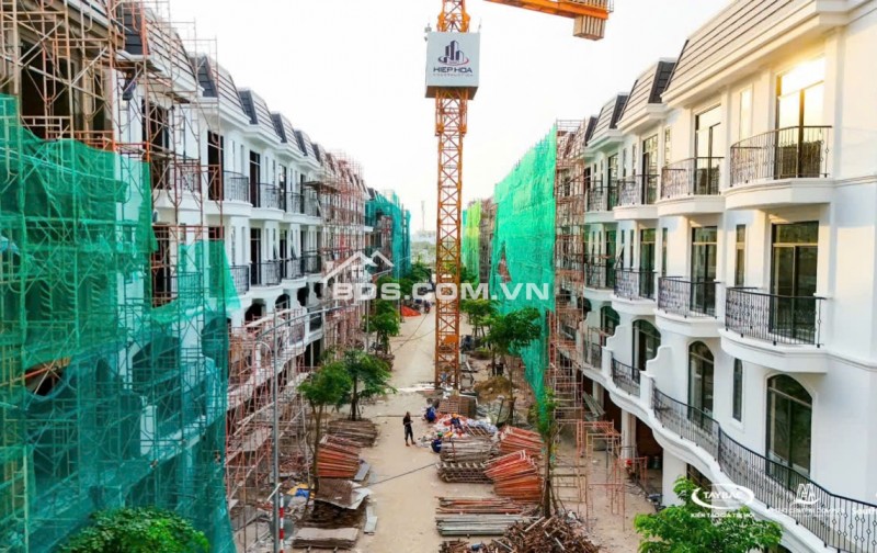 Chủ đầu tư còn Duy nhất lô Shophouse 2 MẶT TIỀN, nhìn ra Aeon Mall Mỹ Tho.