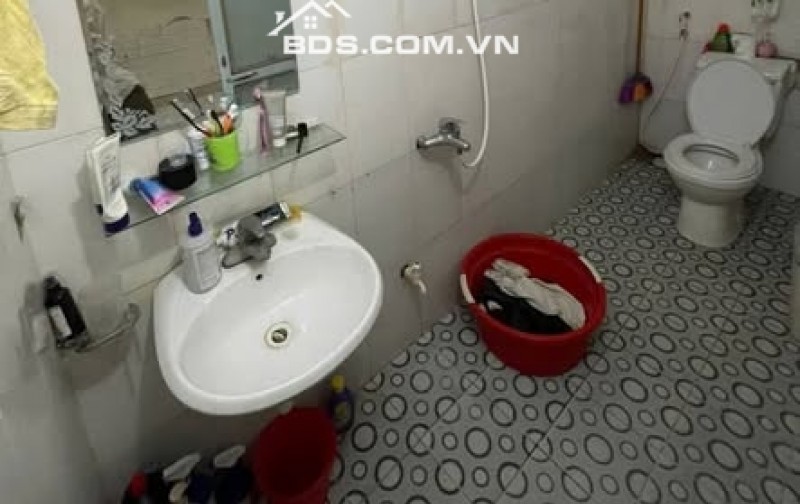 BÁN NHÀ 980 TRIỆU 1.5 TẦNG 37M2 ( HƯỚNG BẮC ) NGÕ GIẢI PHÓNG