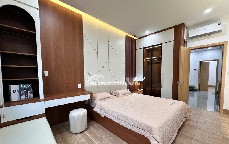 SIÊU PHẨM nhà 3 tầng đường Hoà Minh 15 - Đối diện trường THCS Lương Thế Vinh