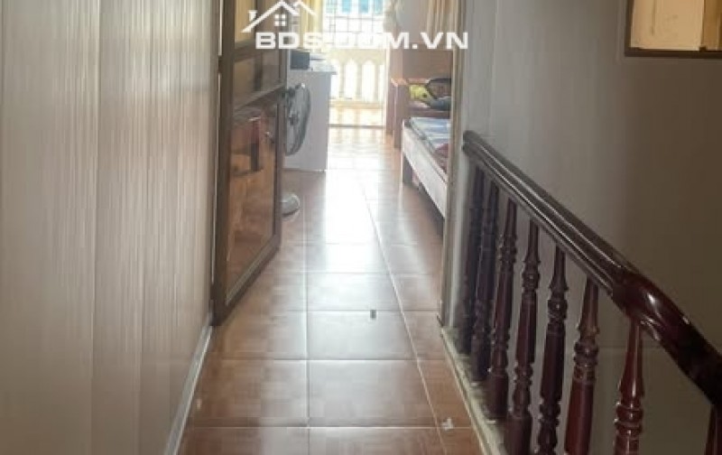 BÁN NHÀ ĐẸP 1.65 TỶ 2 TẦNG 50M2 ( TÂY BẮC ) NGÕ ĐƯỜNG 19/5