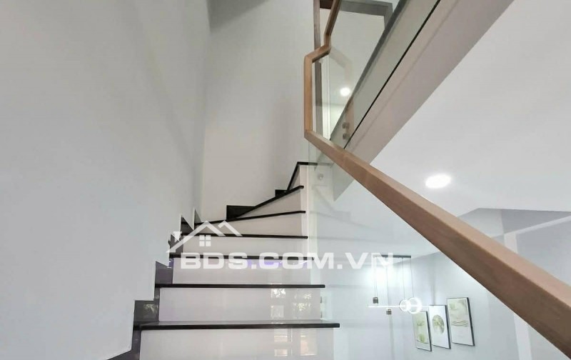 Bán nhà HXH 6M Hoàng Xuân Nhị Tân Phú, 3.5x11m 4 tầng BTCT 4PN giá chỉ 7.x tỷ TL