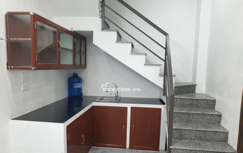 BÁN NHÀ ĐẸP 1.05 TỶ 2 TẦNG 23M2 ( ĐÔNG NAM ) NGÕ NGÔ QUYỀN