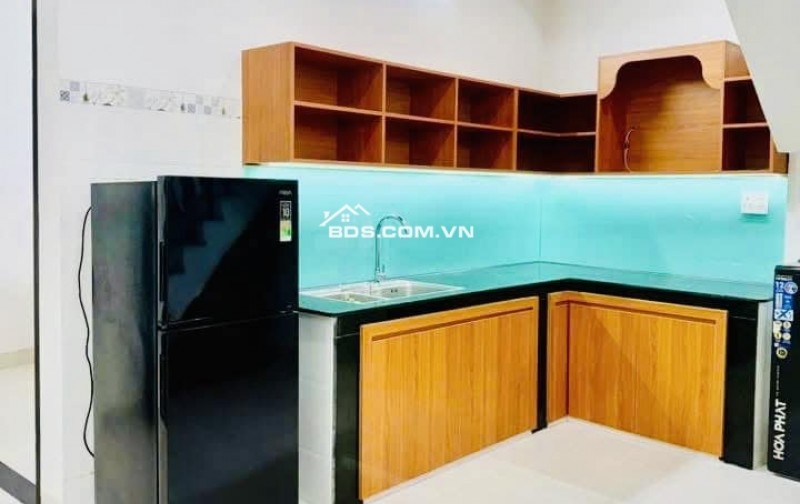 Nhà 2 tầng 2 mê kiệt Ô tô FULL nội thất Y hình  - gần đường chính TÔ HIỆU