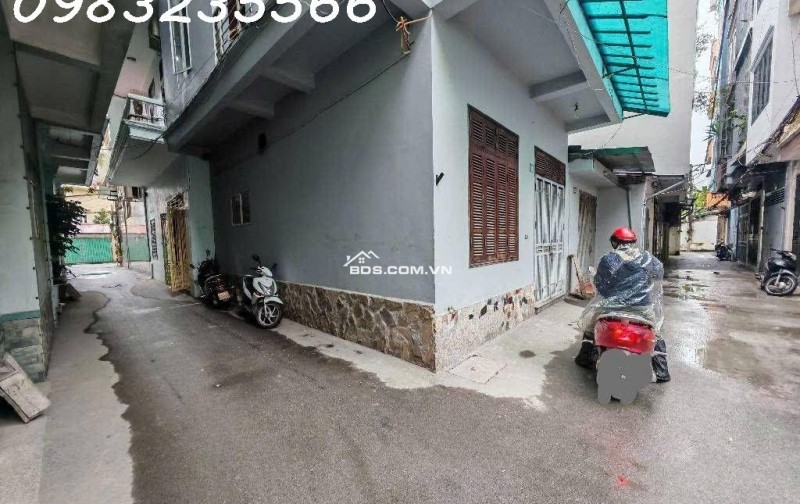 Bán nhà hiếm, Bắc Từ Liêm, lô góc 3 mặt thoáng, ô tô đỗ cửa, ở sướng, giá mê, ngay Học viện Tài Chính