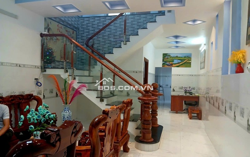 Nhà VIP khu Quảng Trường Mỹ Tho. Chuẩn 3 Sao, Thích hợp cho Doanh Nhân và CB Lãnh đạo cư ngụ. Bao rẻ.