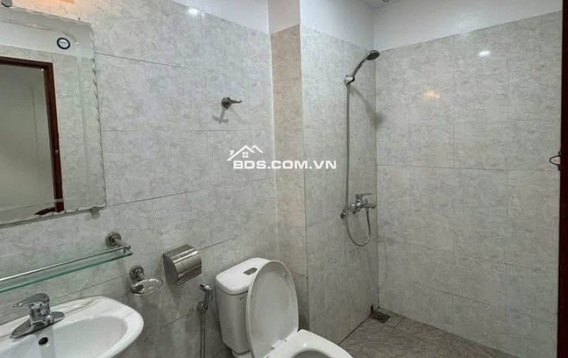 BÁN NHÀ ĐỊNH CÔNG - NGÕ THÔNG, GẦN Ô TÔ, NHÀ MỚI ĐẸP SẴN Ở  - 43M2