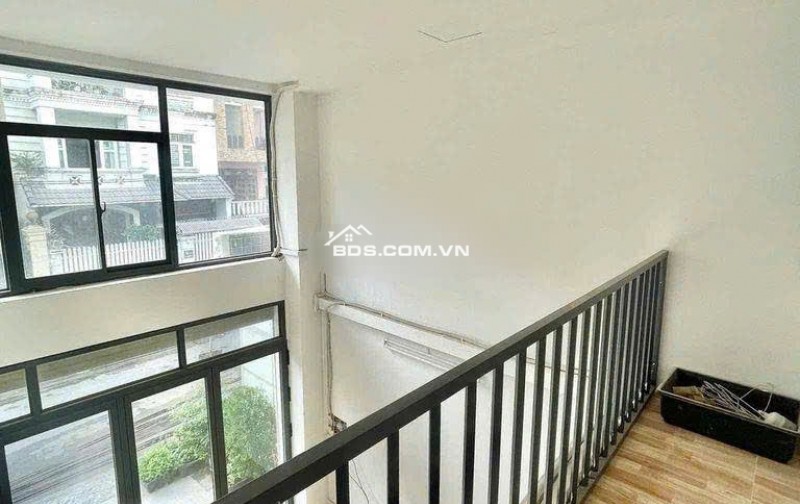 CHO THUÊPHÒNG TRỌ SÁT HUTECH,GTVT, NGOẠI THƯƠNG CHỈ 4TR/THÁNG