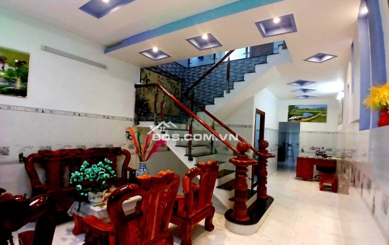 Nhà VIP khu Quảng Trường Mỹ Tho. Chuẩn 3 Sao, Thích hợp cho Doanh Nhân và CB Lãnh đạo cư ngụ. Bao rẻ.