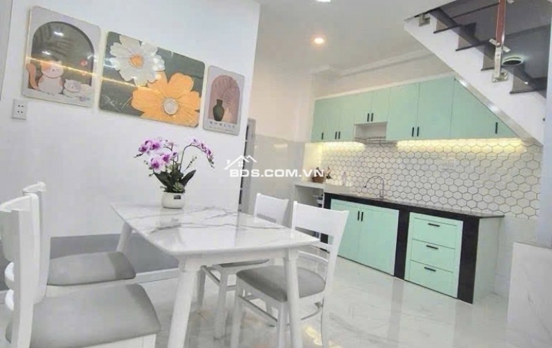 Nhà mặt tiền, gần Nguyễn Sơn, Tân Phú, Nhỉnh 8 tỷ, Chủ gấp có thương lượng.