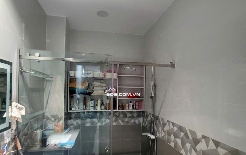 Bán nhà HXH Nguyễn Hiền Quận 3, 3.6x12m 4 tầng mới chỉ 10 tỷ