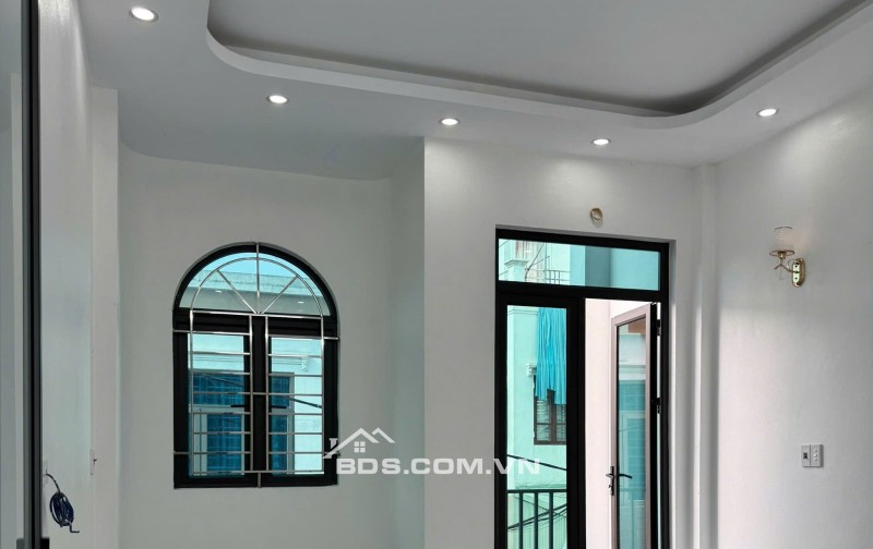 BÁN NHÀ 2.75 TỶ 3 TẦNG 52.6M2 NGÕ NGẮN TAXI  ĐỖ CỬA ĐƯỜNG THÁI BÌNH