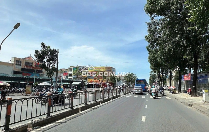 Bán CHDV hẻm 8m Quang Trung ngang 6.7m 134m2 6 lầu 21PN T.máy DT 115tr 26 tỷ gần chợ.