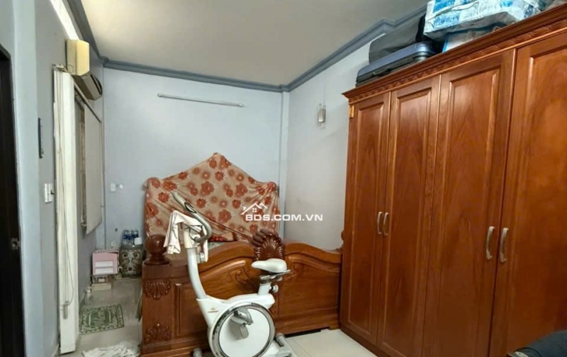 Bán nhà Thiên Phước Tân Bình, 40m2 2 tầng ở ngay chỉ 6 tỷ 5 TL