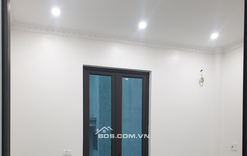 BÁN NHÀ 3.25 TỶ 3 TẦNG 48M2 Ô TÔ ĐỖ CỬA KINH DOANH TỐT NGÕ TRẦN HUY LIỆU