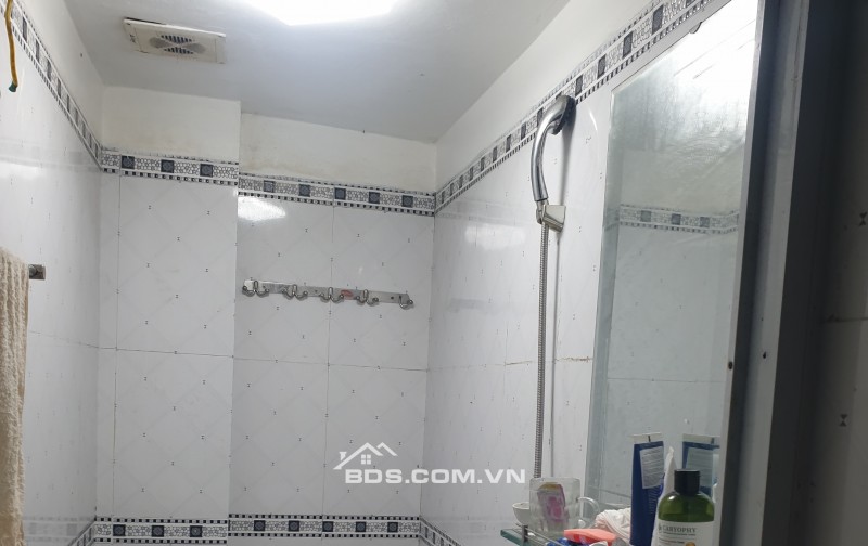 BÁN NHÀ DÂN XÂY 2.5 TỶ 3 TẦNG 65M2 ( ĐÔNG NAM ) NGÕ LÊ HỒNG PHONG