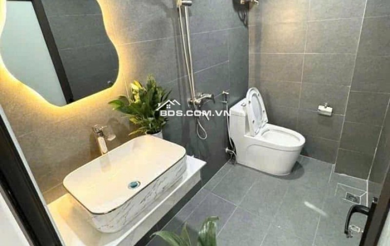 VỊ TRÍ CỰC ĐẸP TẠI VĂN CHƯƠNG ĐỐNG ĐA 40M 4 TẦNG MT4M NHÀ SIÊU ĐẸP 7.15 TỶ