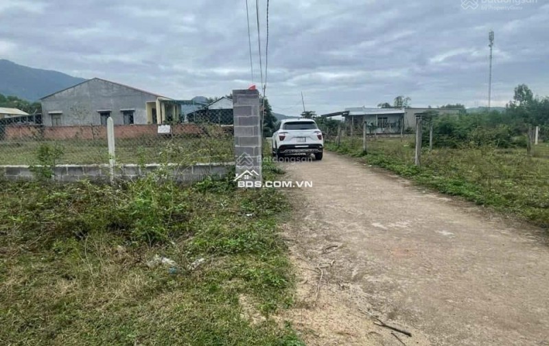 Bán đất đường bê tông 4m thôn Xuân Thọ,Xuân Sơn | 118,6m² đất ở, ngang 4,9m, giá 600 triệu