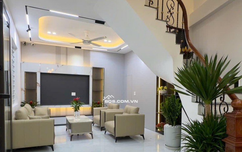 Siêu phẩm Trường Chinh | 36m² x 4 tầng | mặt tiền 3.5m | giá 9.8 tỷ | kinh doanh | ba gác