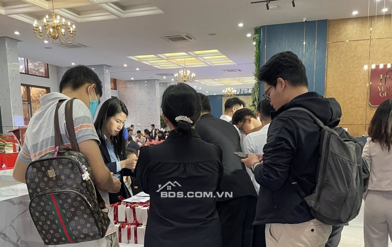 BÁN CĂN SHOPHOUSE RẼ NHẤT THỊ TRƯỜNG, CC MAISON GRAND - TUMYS HOME PHÚ MỸ