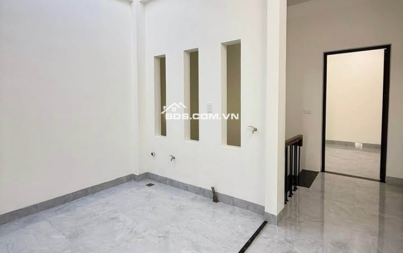 BÁN NHÀ ĐẸP GIÁ RẺ 1.89 TỶ 3 TẦNG 46M2 NGÕ ĐƯỜNG HOÀNG DIỆU